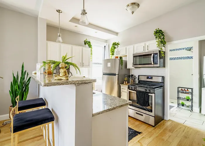 Jungle House Boutique Lofts - Downtown & Short North *