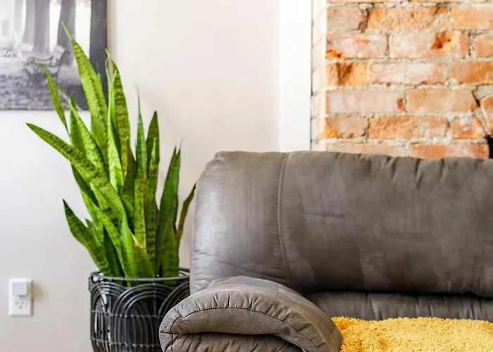 Jungle House Boutique Lofts - Downtown & Short North *