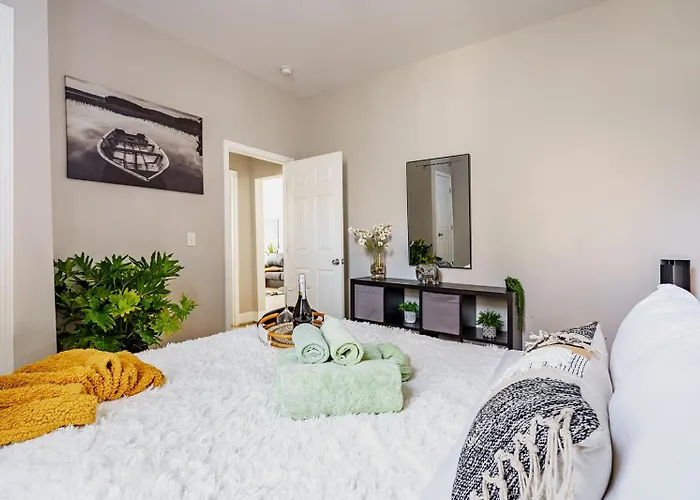 Jungle House Boutique Lofts - Downtown & Short North Holiday home Columbus
