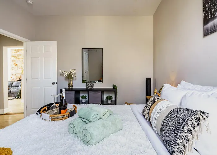 Jungle House Boutique Lofts - Downtown & Short North Holiday home