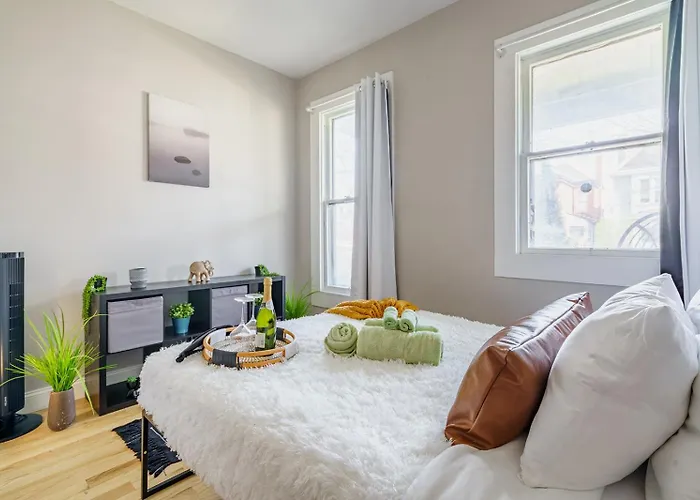 Jungle House Boutique Lofts - Downtown & Short North *