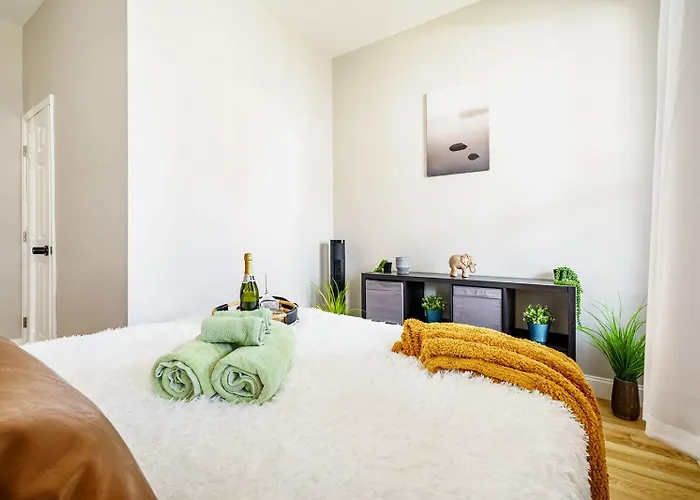 Jungle House Boutique Lofts - Downtown & Short North *