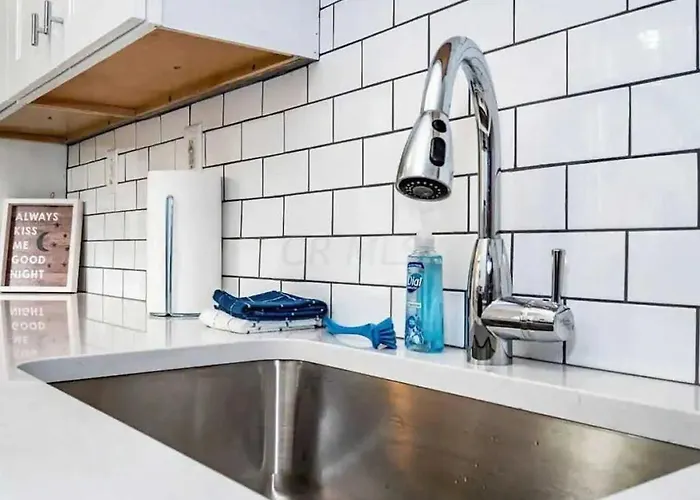 Jungle House Boutique Lofts - Downtown & Short North