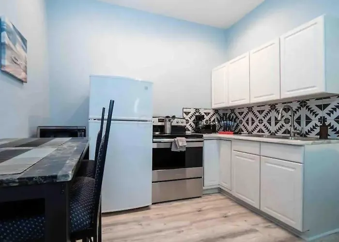 Jungle House Boutique Lofts - Downtown & Short North Holiday home